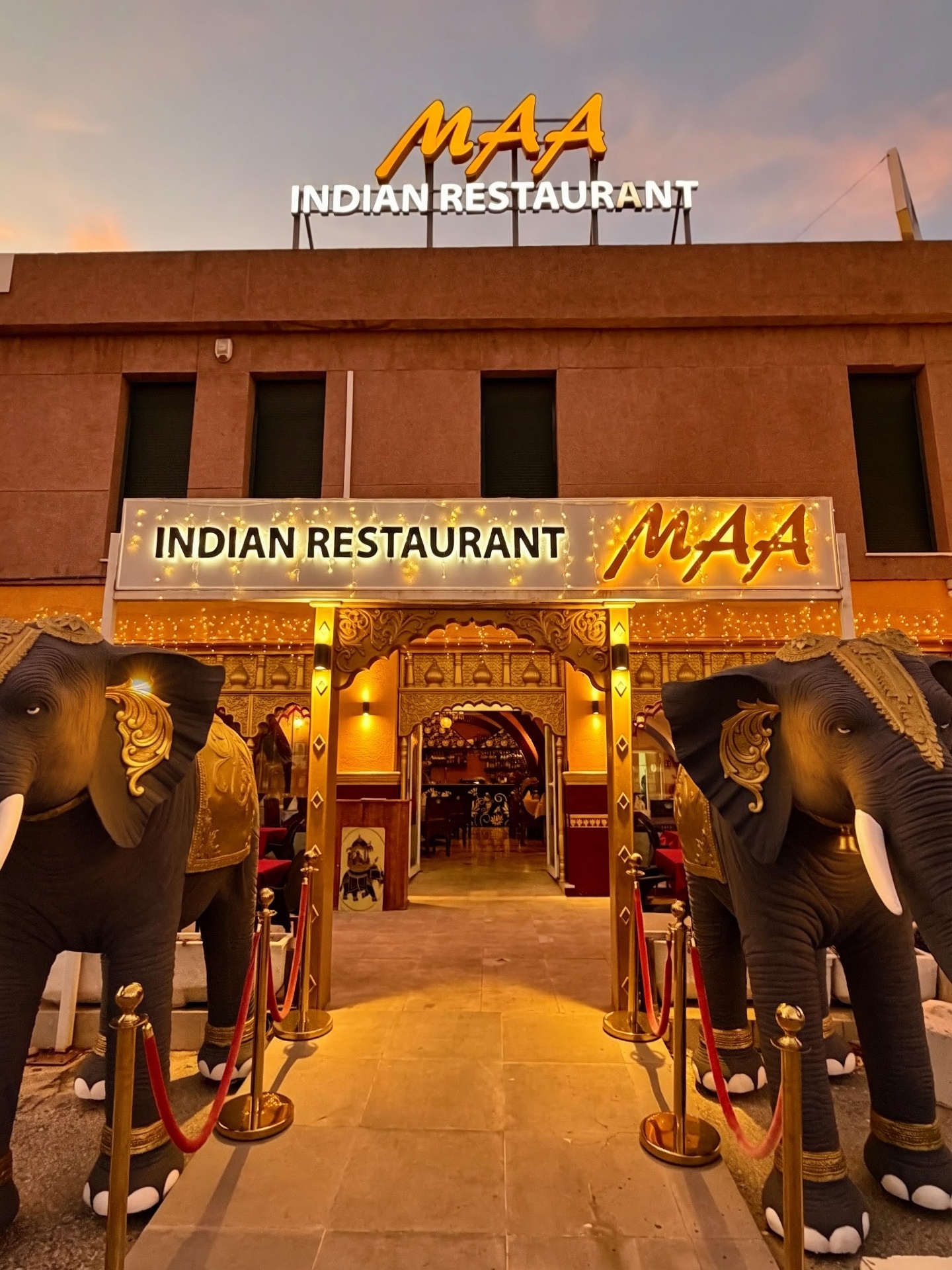 MAA Indian Restaurant Estepona exterior